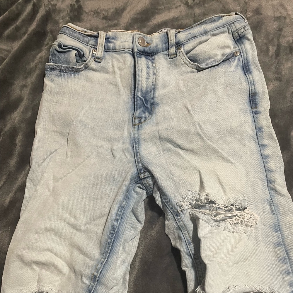 Worn a few times. Good condition.